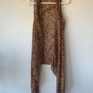 EUC long leopard scarf vest, lightweight ready for spring Wear over shorts dress
